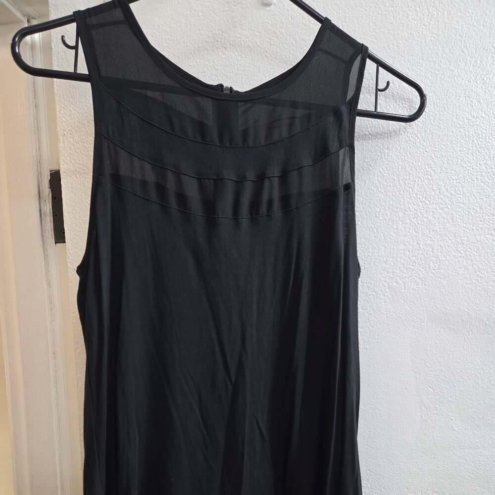 Sleeveless blouse